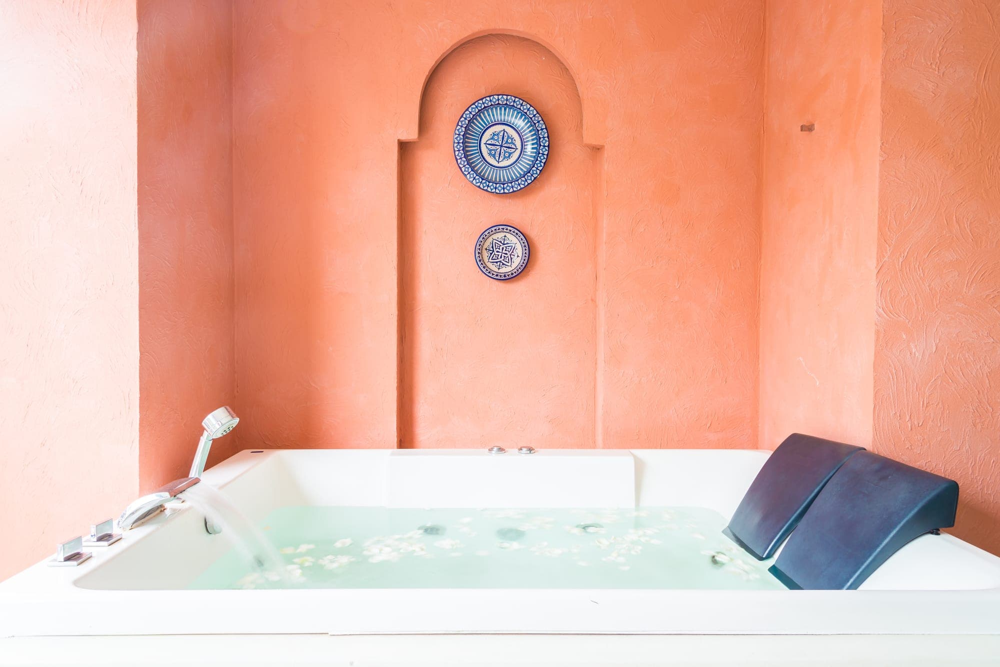 Jacuzzi & Spa Installation - image 1